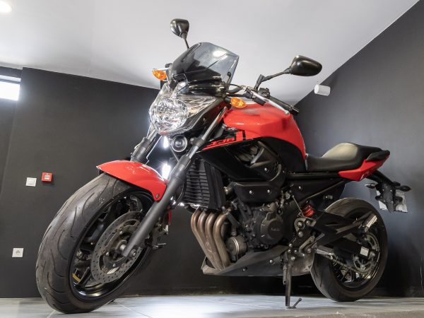 YAMAHA XJ6